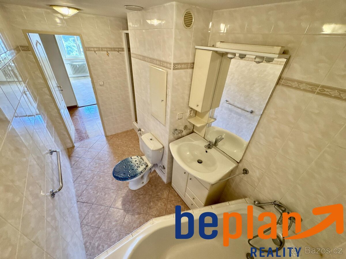 Prodej bytu 3+1 Stará Role - 6