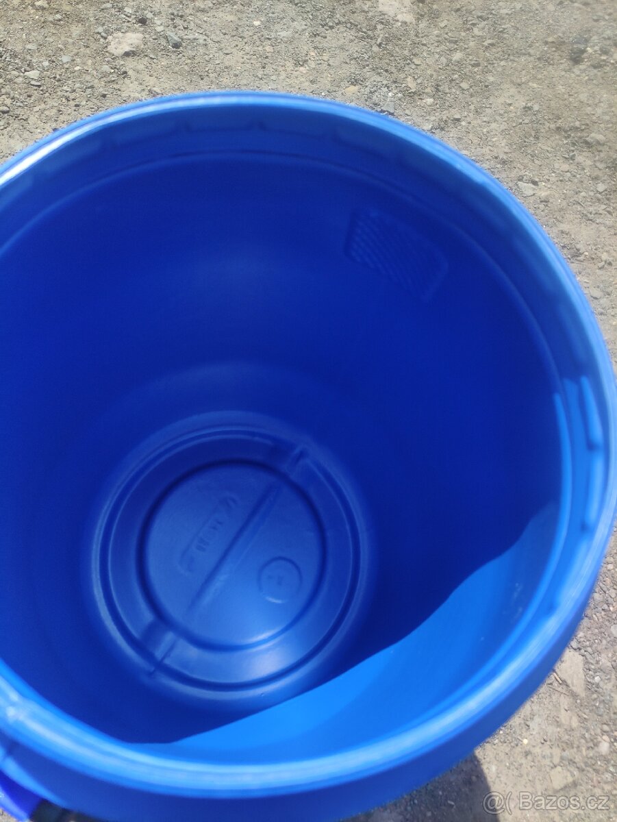 Plastový sud - 6