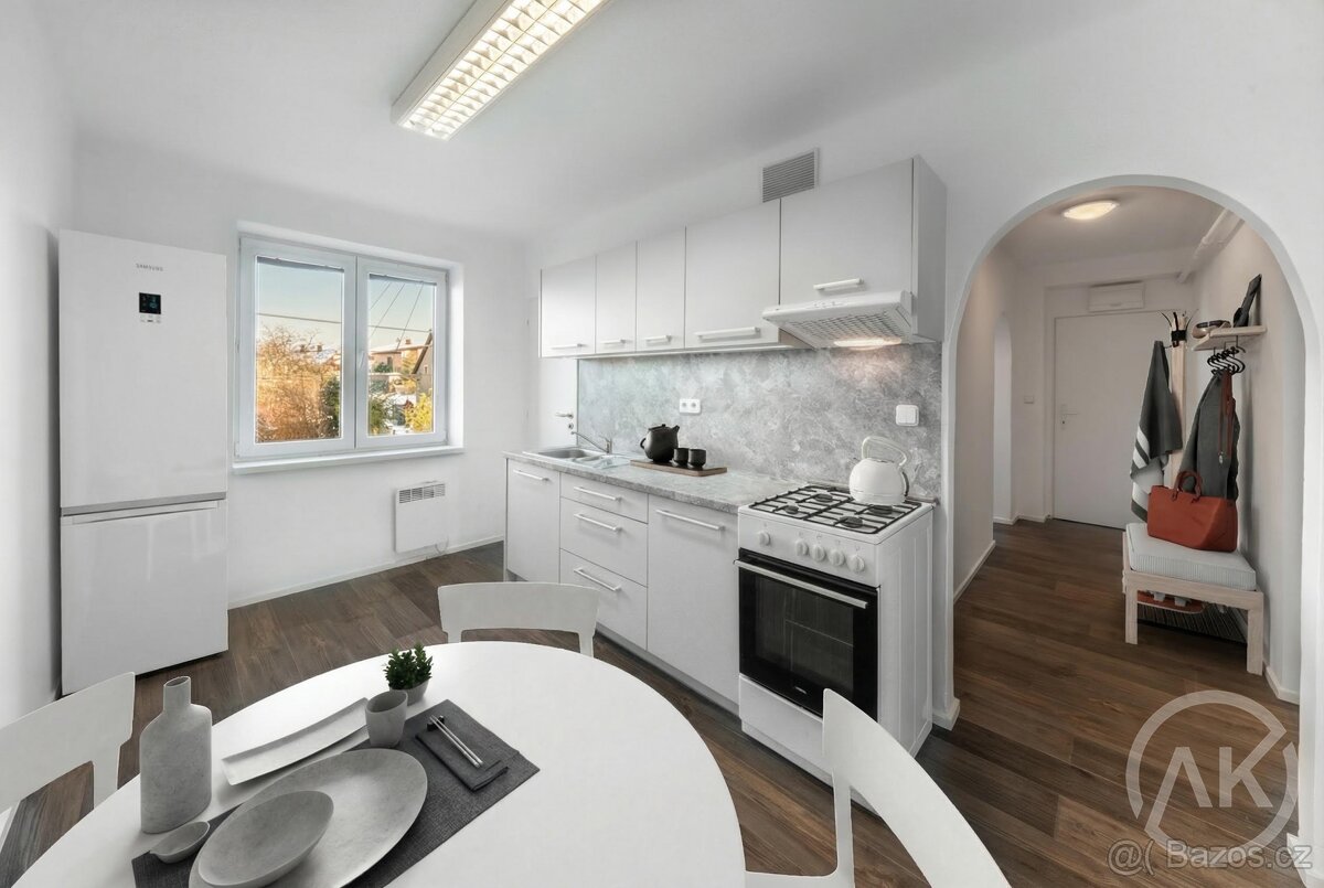 Pronájem nevybaveného bytu 2+1, ul. Heřmanická - 6