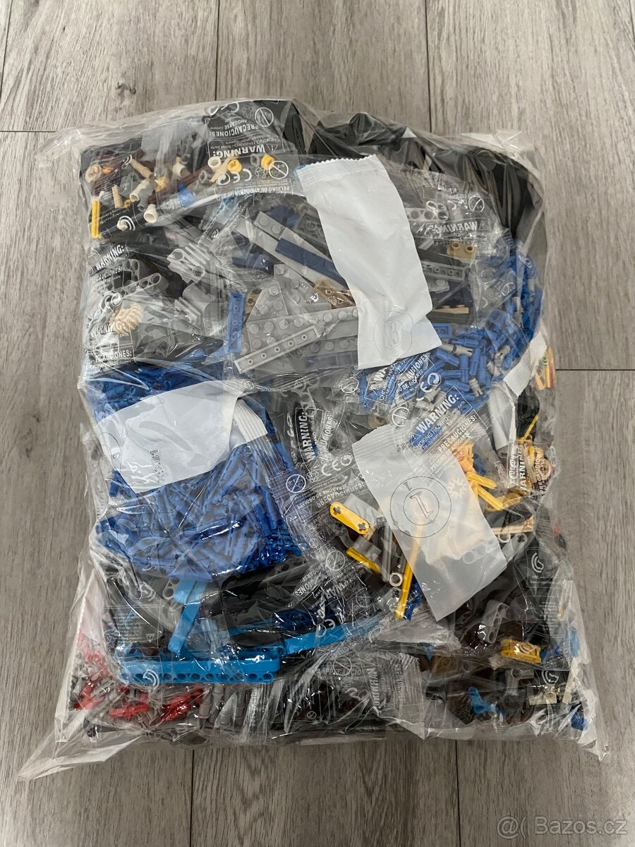 NOVÉ Bugatti Chiron - 3599ks kostek - 6