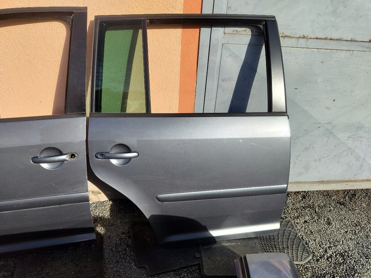 Dveře, zadní nárazník Touran - 6