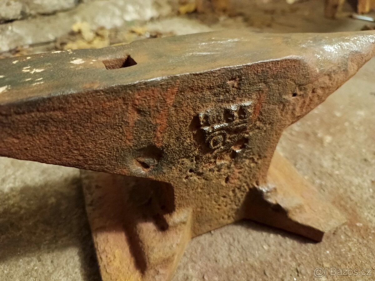 Kovadlina stará bez závad 10kg - 6