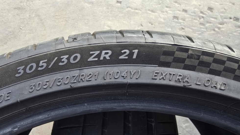Letní pneu 305/30/21 Michelin - 6