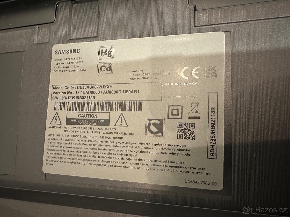 50" Samsung UE50AU8072 - 6