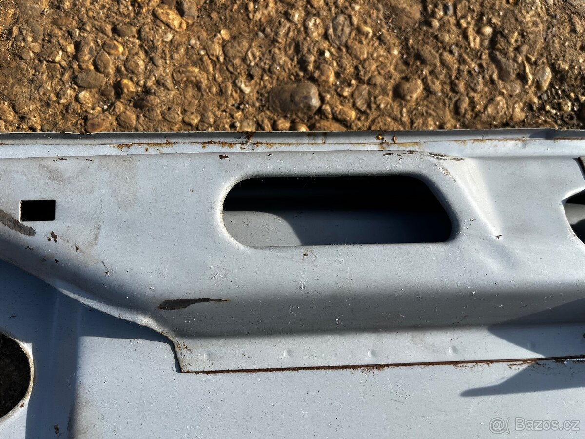 Zadní čelo Škoda 105, 120, 130 - 6