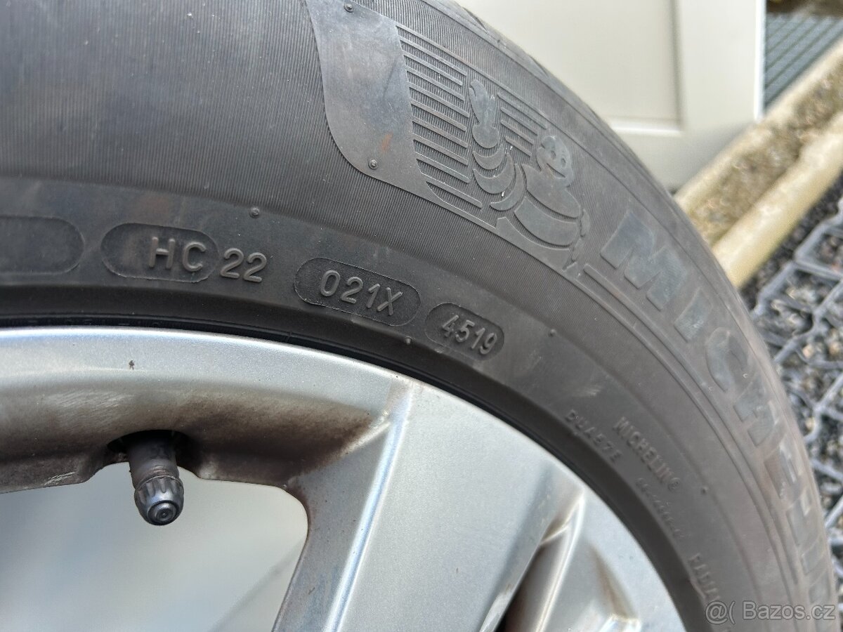 Sada alu kol 17" CHICAGO + pneu Michelin - 6