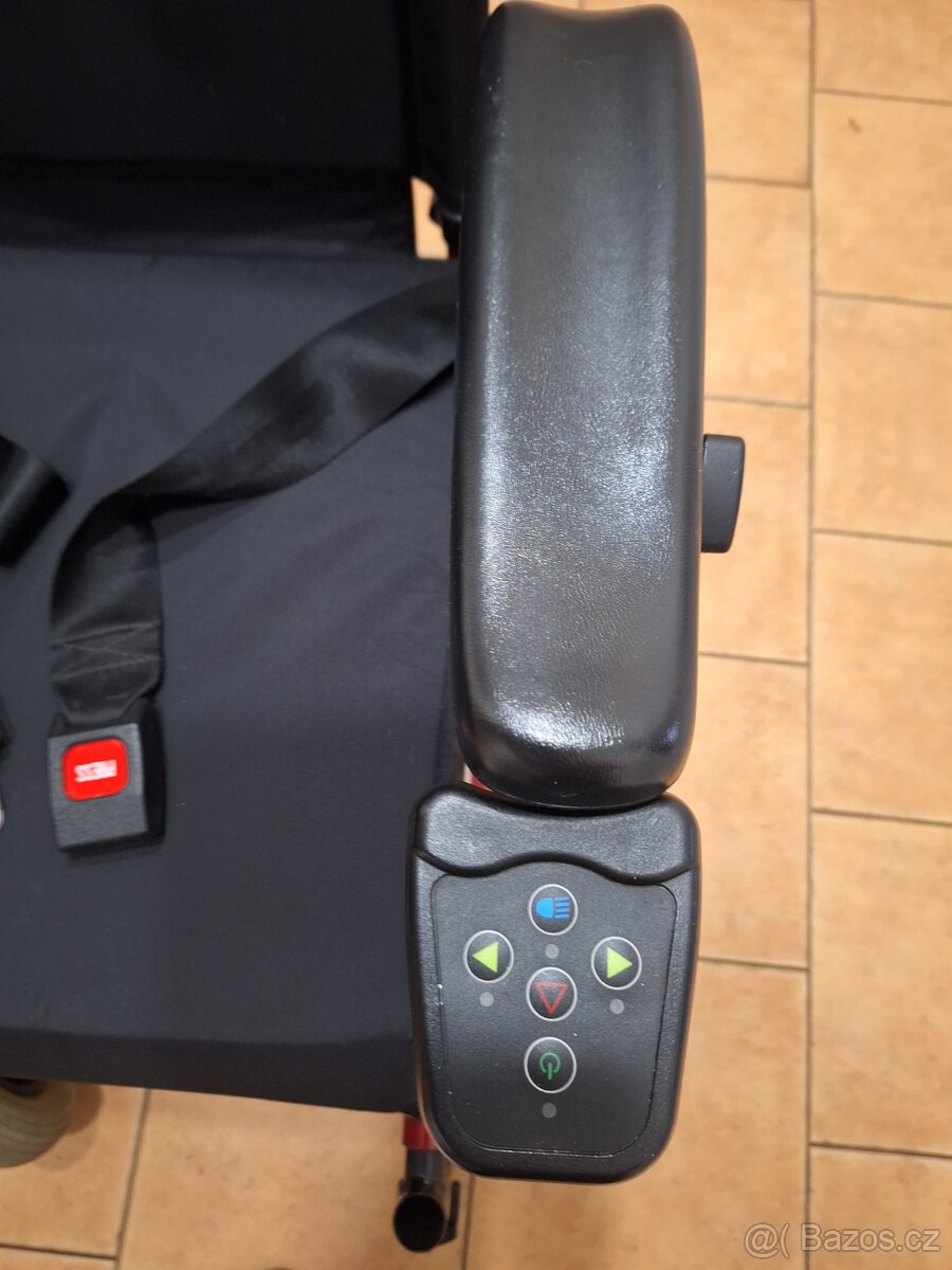 El.invalidní vozík. - 6