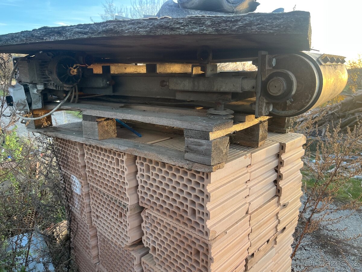 Prodám drtičku - 6