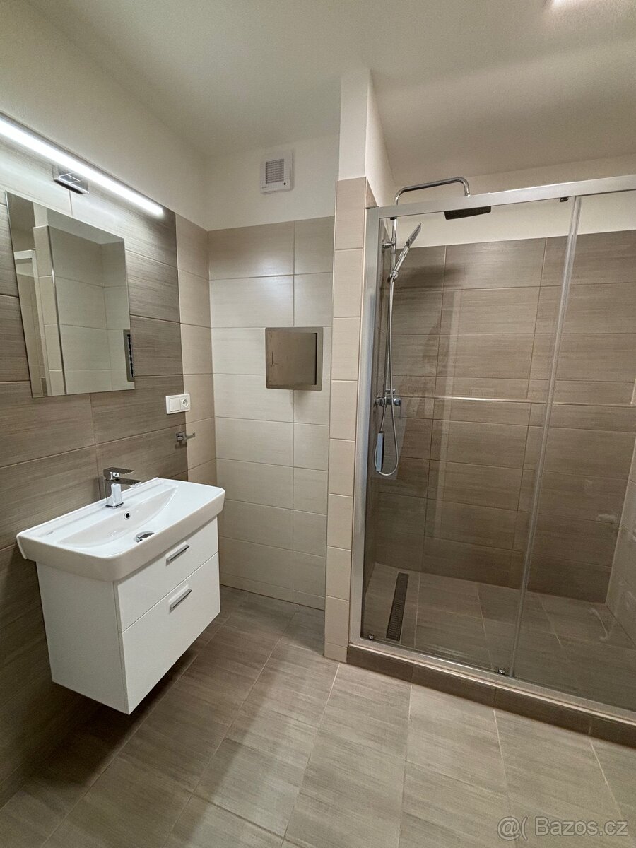 Pronájem bytu 3+1 v Opavě Kateřinkach - 6