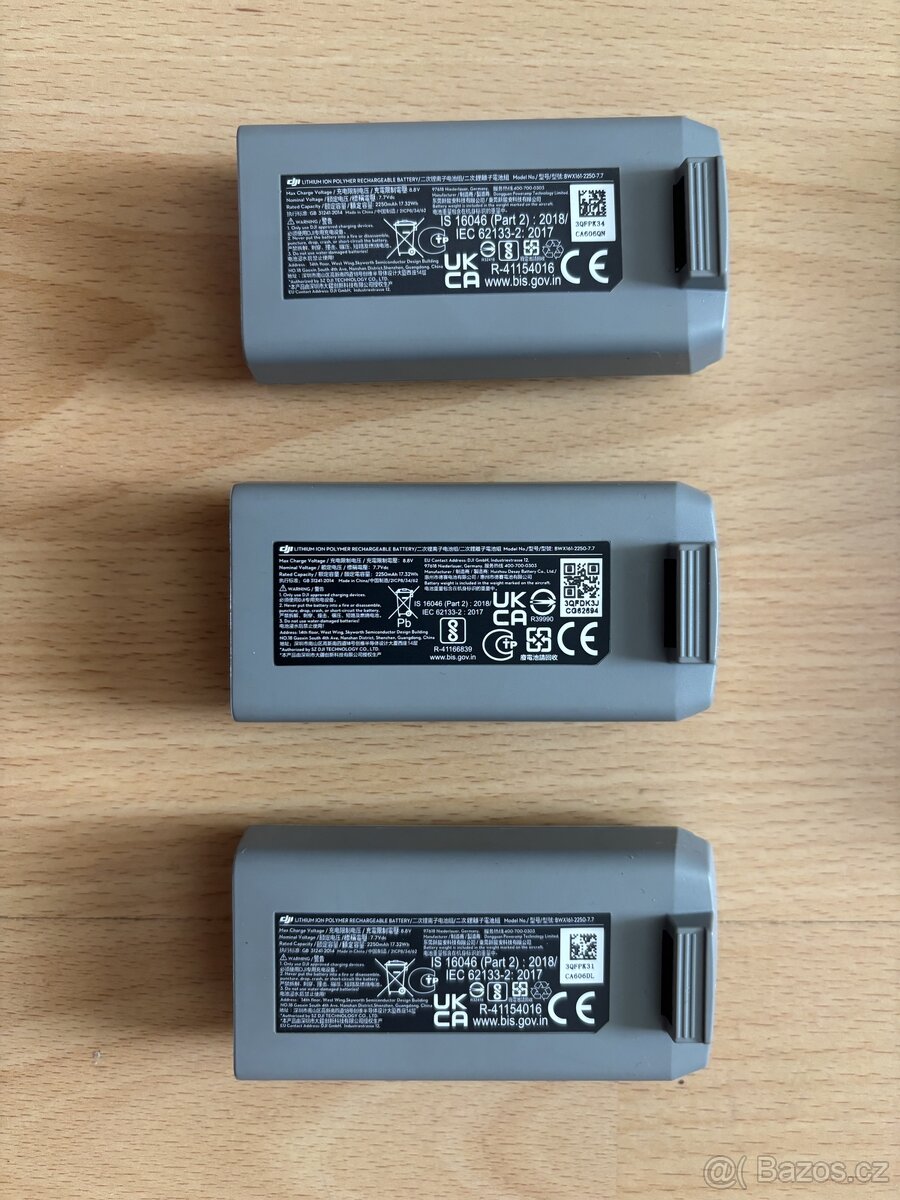 Dron DJI Mini 2 Fly More Combo - 6