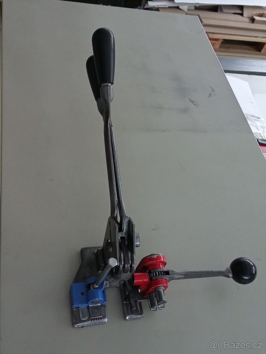 Ruční páskovačka s vozíkem a páskou se sponami - 6