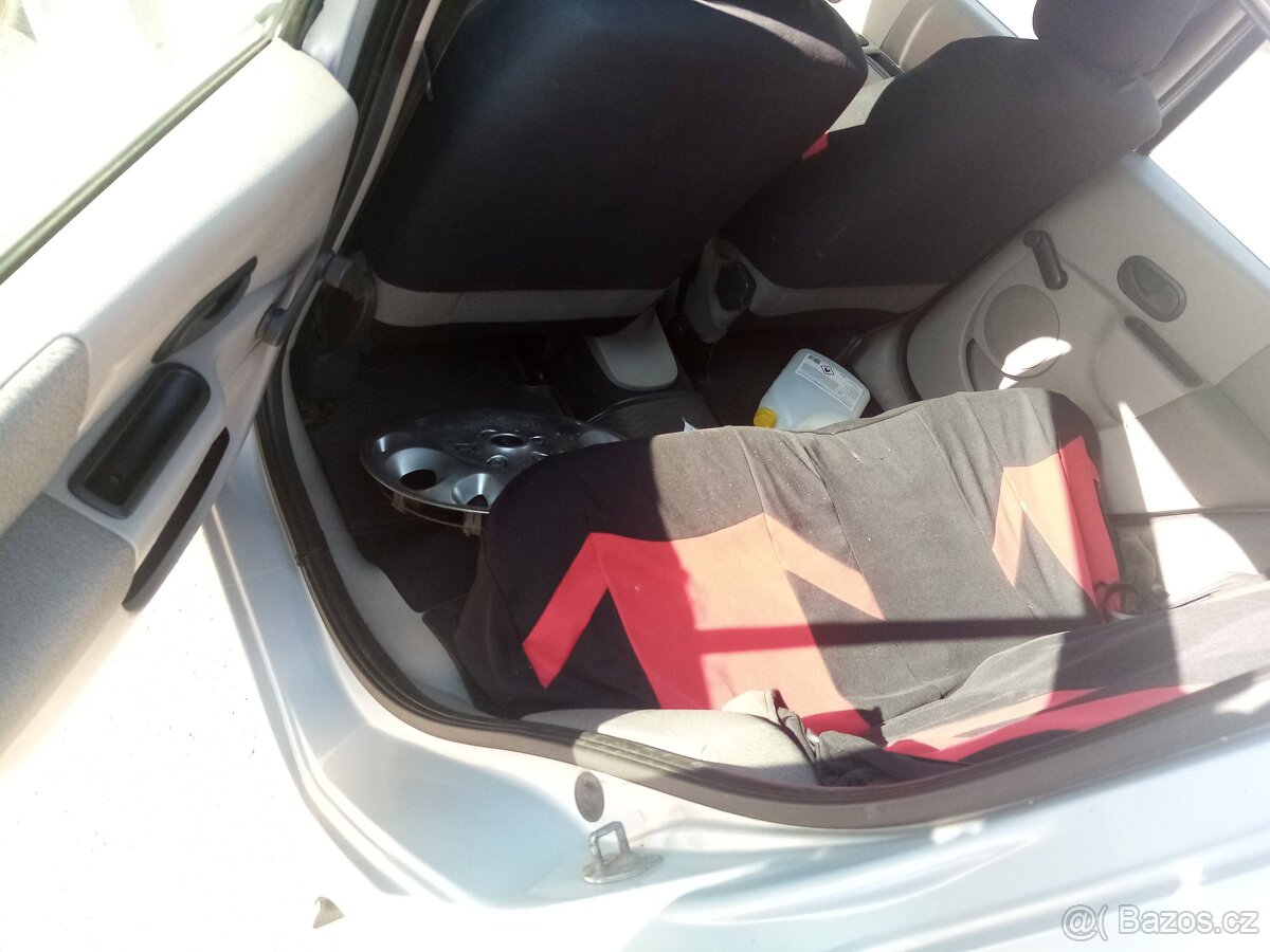 Renault Modus 1.5 , 48KW , náhradní díly , 2005 - 6