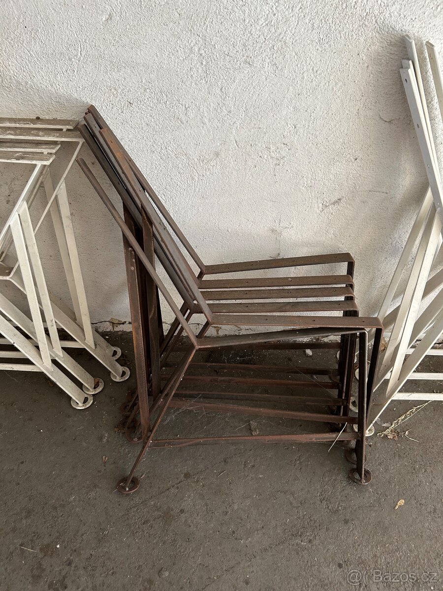 Bytelné kovové nohy pro zahradní nábytek – více variant - 6