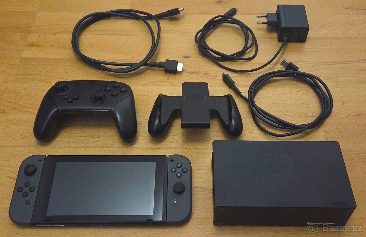 Nintendo Switch + kolekce her (17+ prémiových titulů) - 6