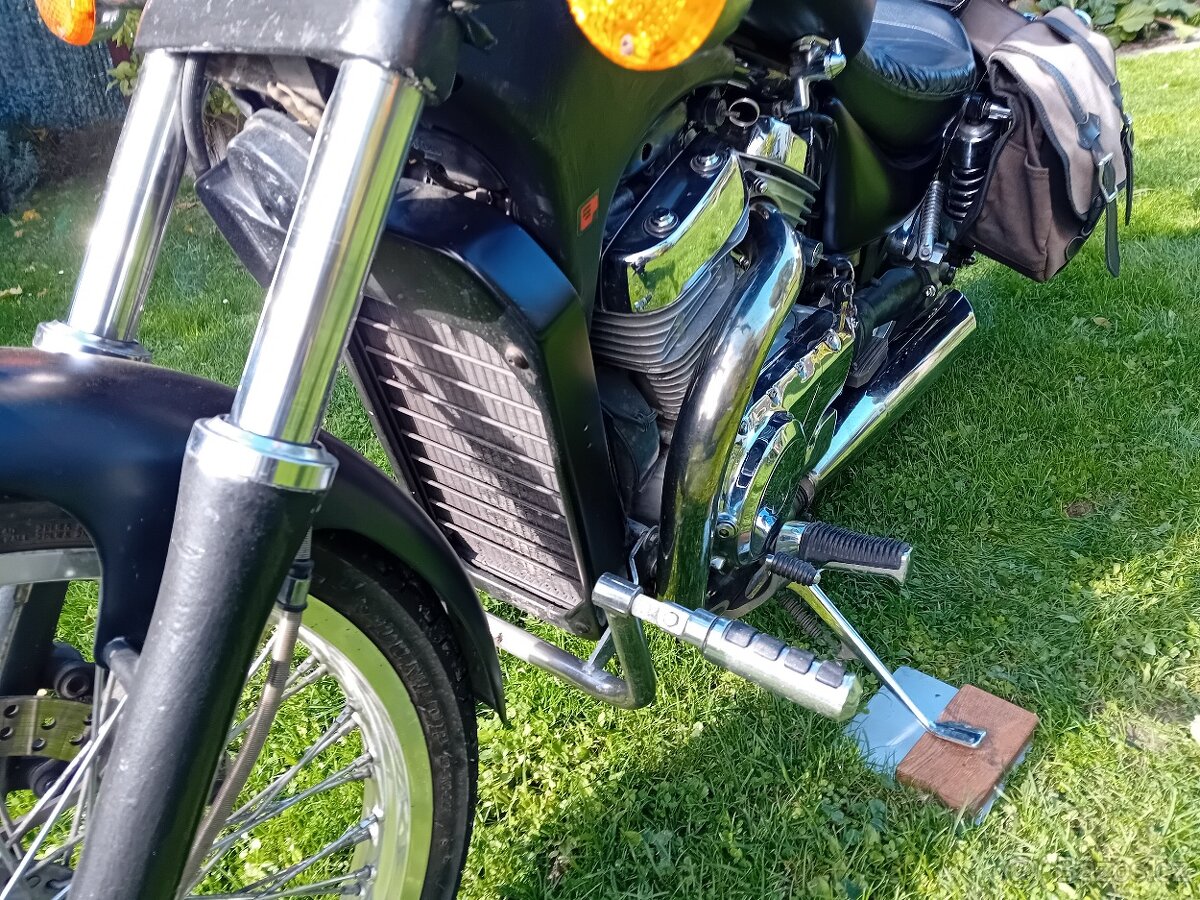 Suzuki intruder vs800 - 6