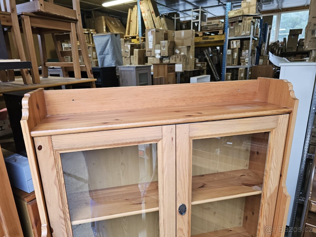 VITRÍNA IKEA LEKSVIK - 6