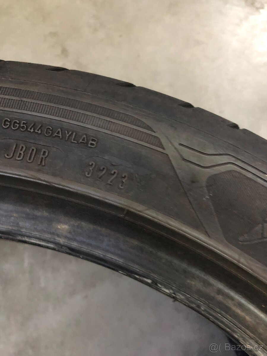 Letní pneu 245/45/18 - 6