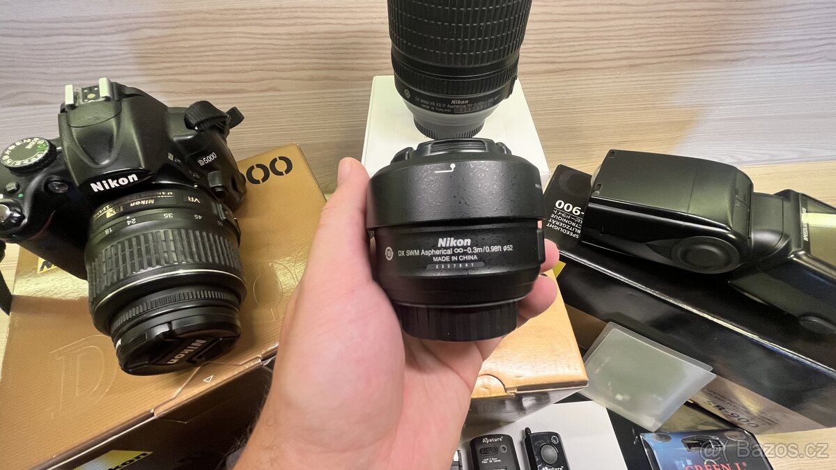 Nikon D5000 + příslušenství - 6