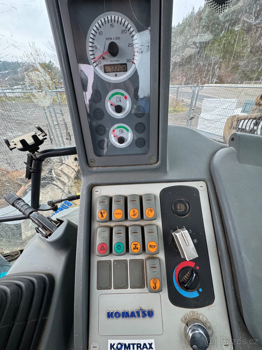 Komatsu WB 97 r5 - 6