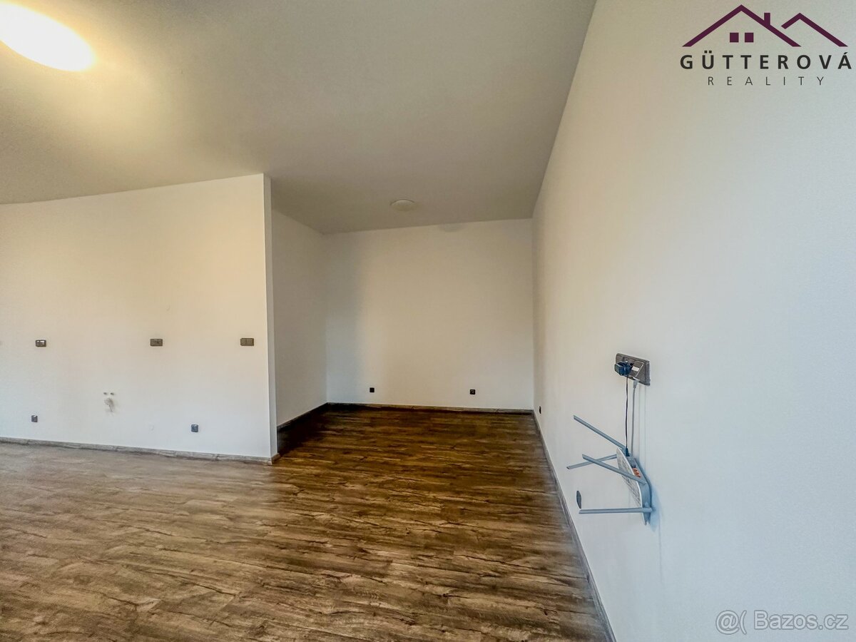 Pronájem bytu 1+kk 43 m², Holýšov, ev.č. yIGB059 - 6