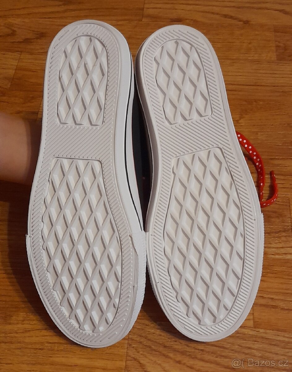 Nové dívčí kotníkové plátěné tenisky v.34 - 6
