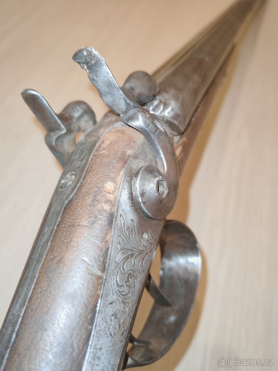 Historická dvouhlavňová brokovnice - 6