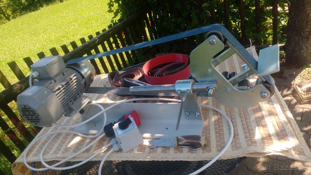 Pásová bruska na noze - 6