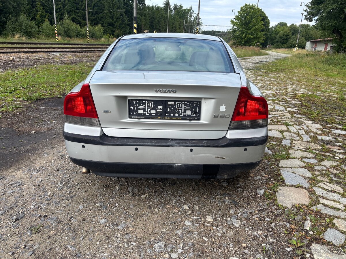 Volvo S60 2.4D 96kW - 6