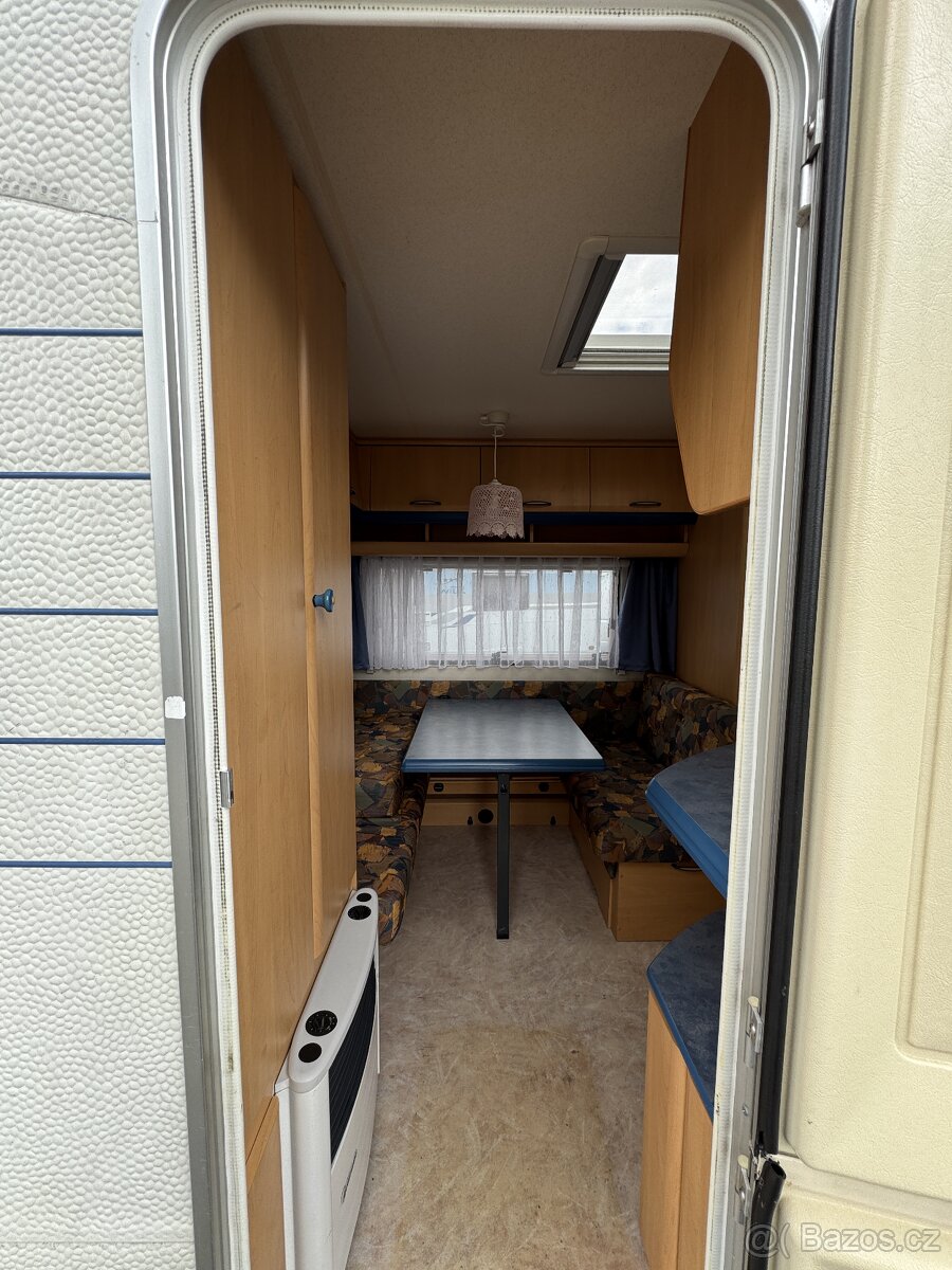 Hobby De Luxe 440 - 6