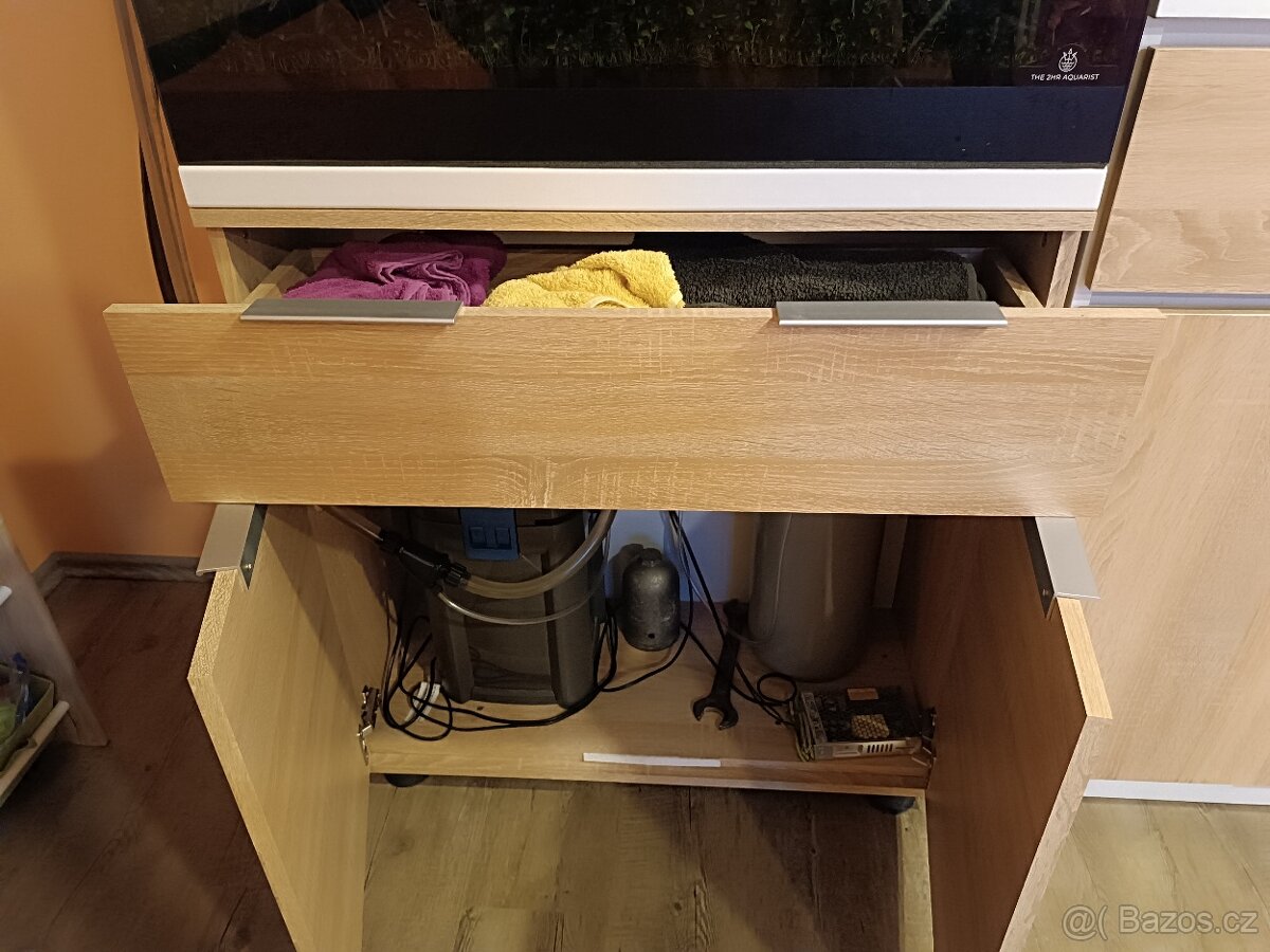 Akvárium se skříňkou - 6