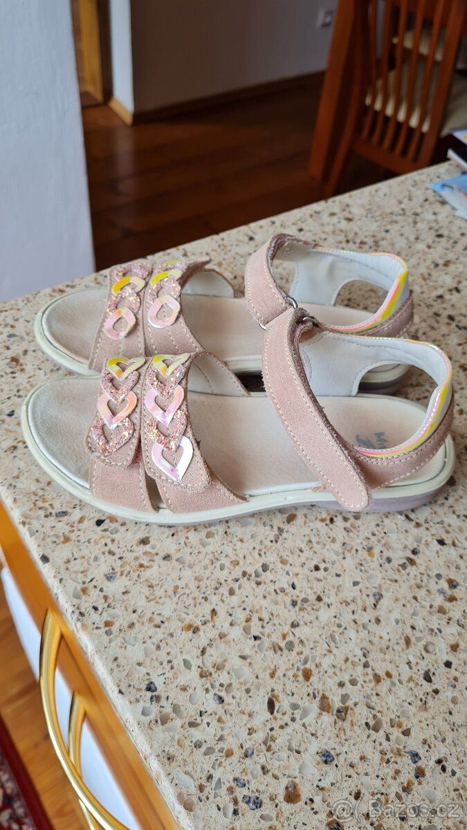 sandálky Baťa vel.33 - 6