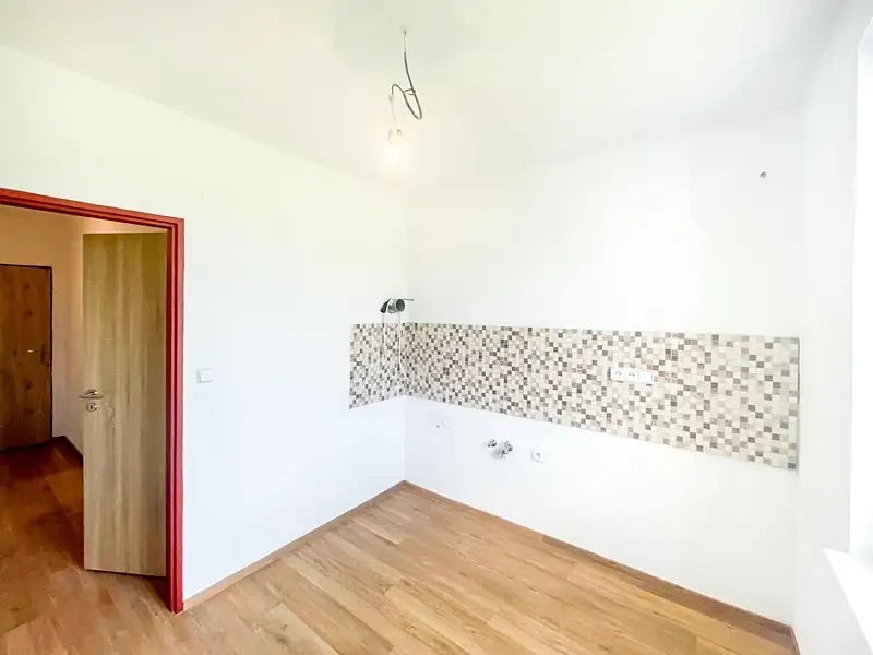 Je pro vás Jihlava drahá? Přestěhujte se k Pelhřimu Byt 1+1 - 6