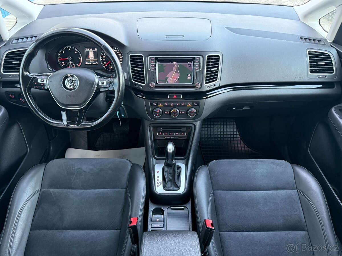 VW SHARAN 2.0 TDi DSG NAVI KAMERA WEBASTO TAŽNÉ - 6