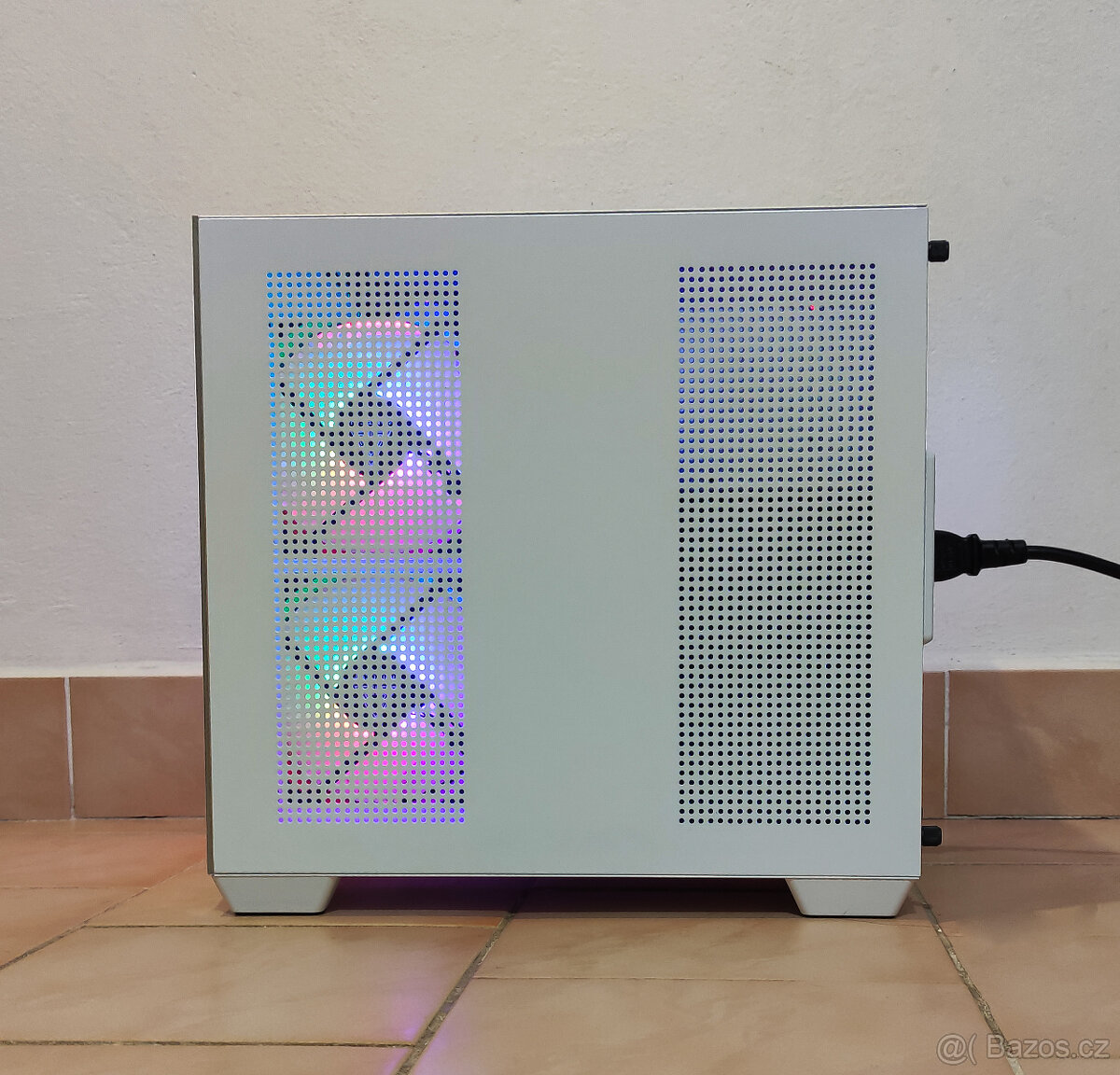 Malý Herní počítač s RX 5700 XT - 6