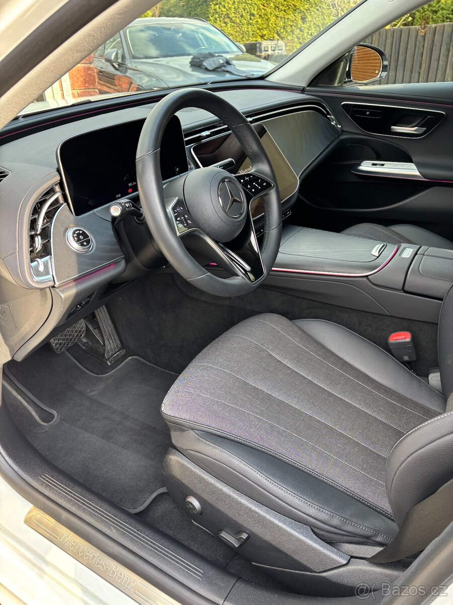 Mercedes E 300e - 6