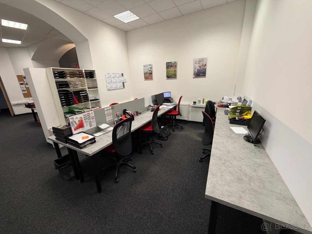 Kancelářský nábytek - 6