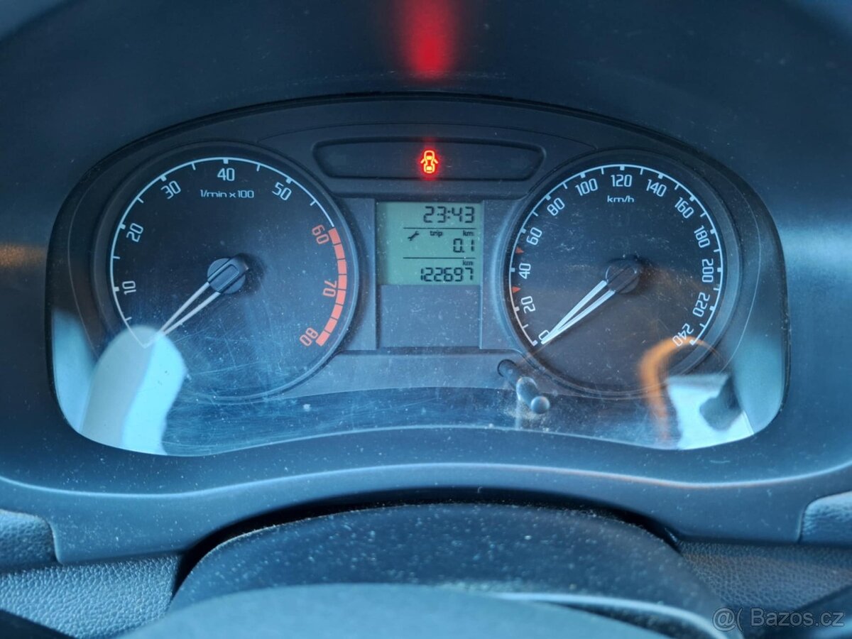 prodám veškeré ND ze Škody Fabie 2 hatchback 1.2 HTP 51kw - 6