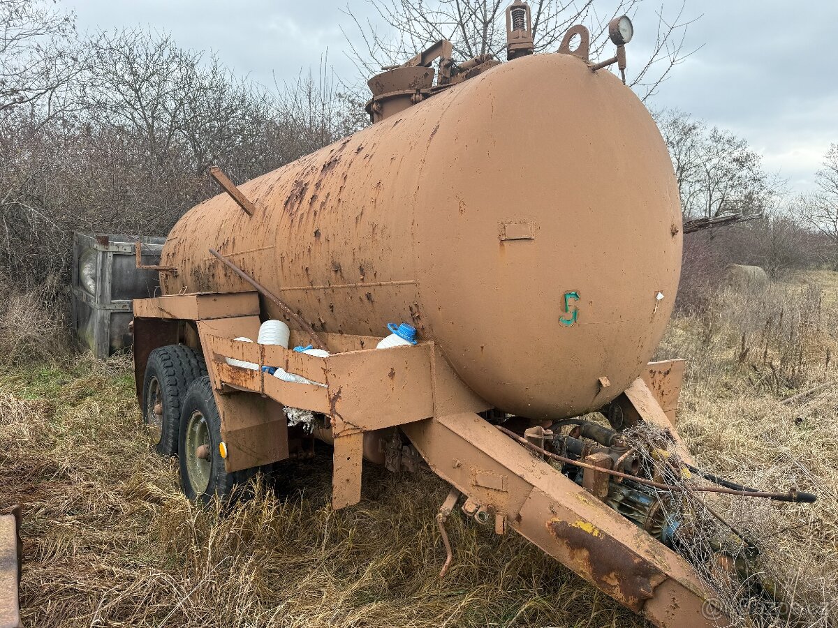 Prodám fekal Malacky 8m3 - 6