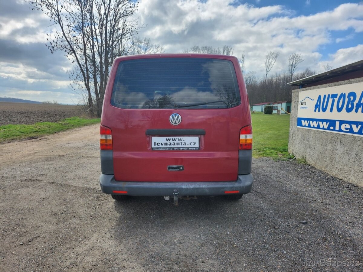 Volkswagen Transporter 2.5 TDI 6 míst - 6