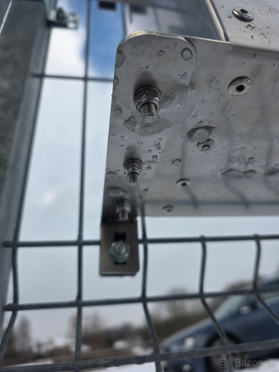 Poštovní schránka - 6