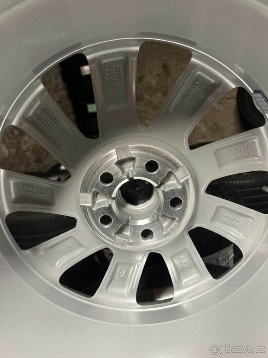 Alu kola + Pneu Jaguar E-Pace X540 18" 255/60 - 6