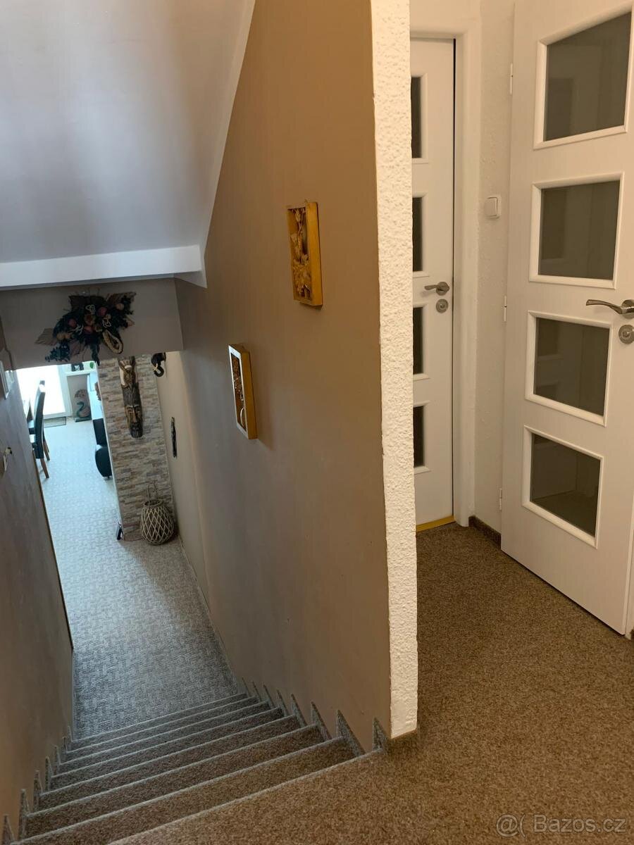Pronájem bytu 3+1 v ulici Březenecká 4750 v Chomutově - 6