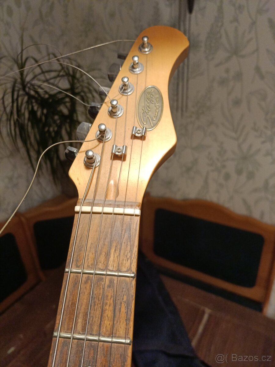 Elektrická kytara Stagg - 6