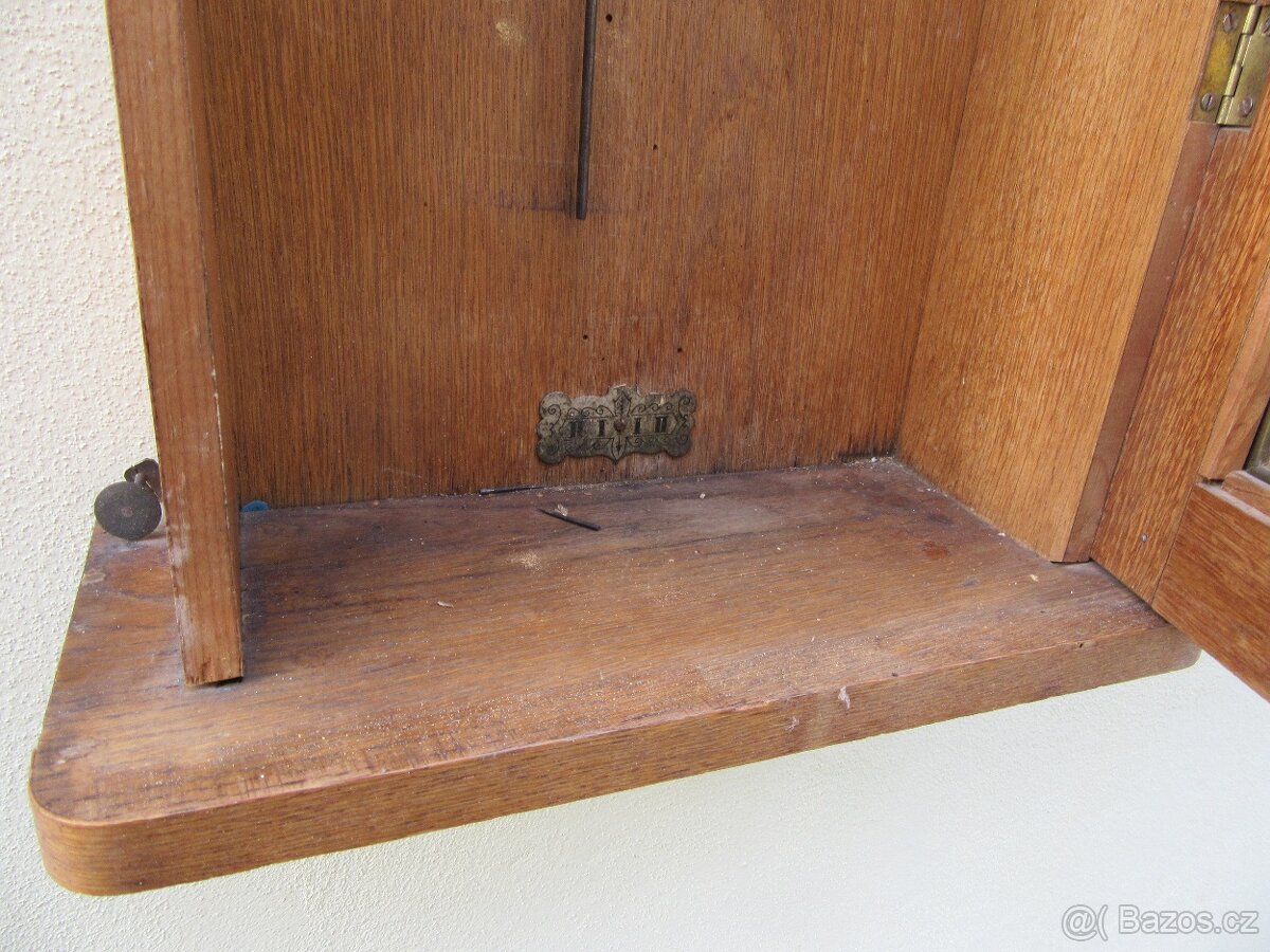 Nabízím starožitné pendlovky Gustav Becker. Hodinový stroj k - 6