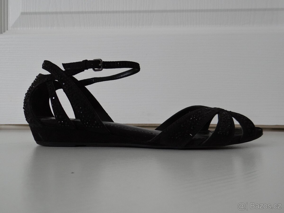 Dámské černé páskové sandály Aldo (vel. 40) - 6