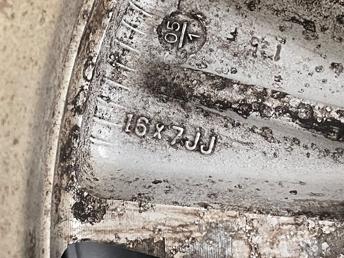 ALU disky TOYOTA 5x114,3 7jx16 - 6