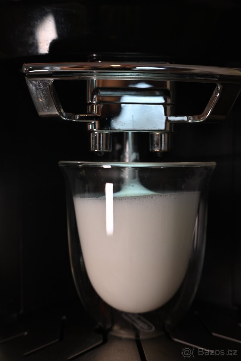 Špičkový kávovar Krups EA9000 - 6