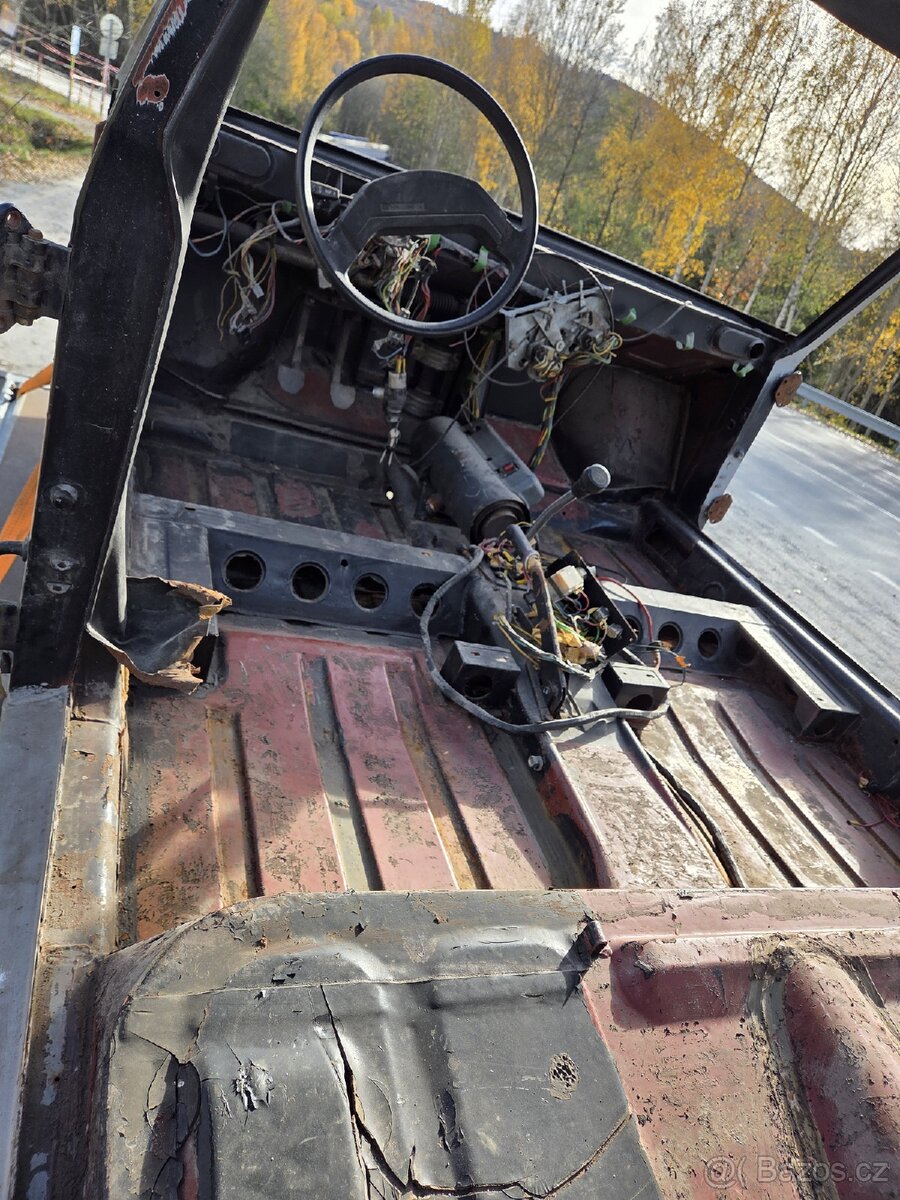 Tatra 613-1 (3) s TP - 6