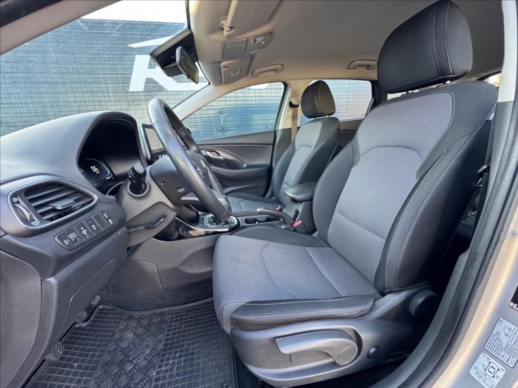 Hyundai i30 1,5 (2025) - 6