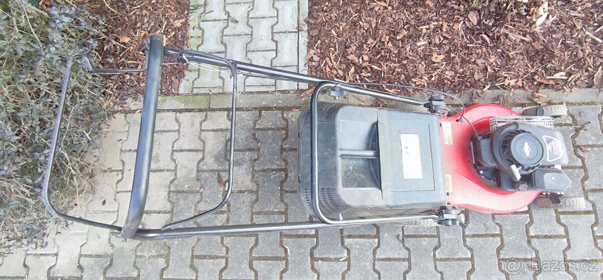 Benzínová sekačka Briggs Stratton 450 - 6
